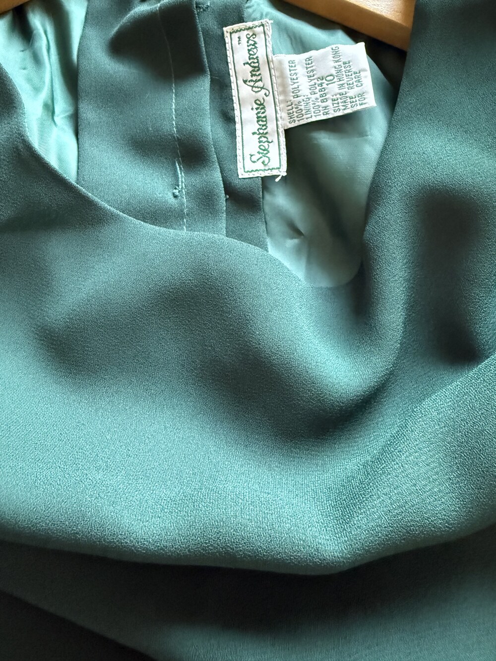 Stephanie Andrews Green Button-Front Midi Dress - Picture 5 of 5
